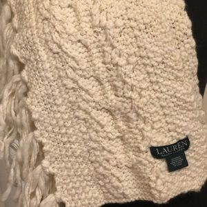 Knit scarf